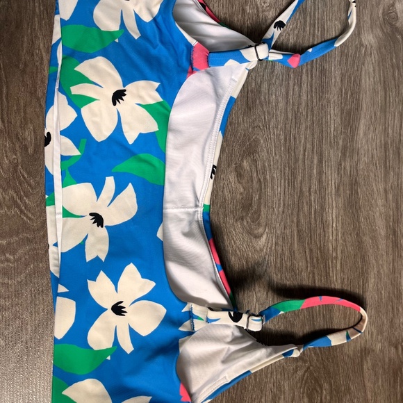 Floral 2-Piece Swimsuit - Picture 8 of 8